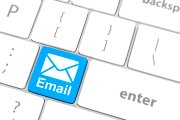 E-Mail Symbol auf Tastatur